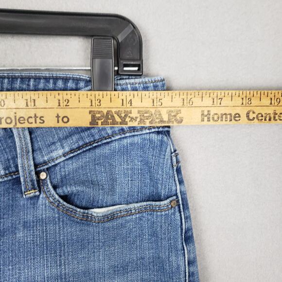 Levi's Women's Size 8 Curvy Bootcut Jeans Retro Flap Pockets Western Cowgirl - Picture 4 of 13